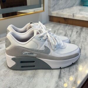 Nike Women’s White & Glitter Light Gray Air Max LV8 Sneakers